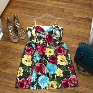💥 Gorgeous Loft strapless summer dress. Size 6